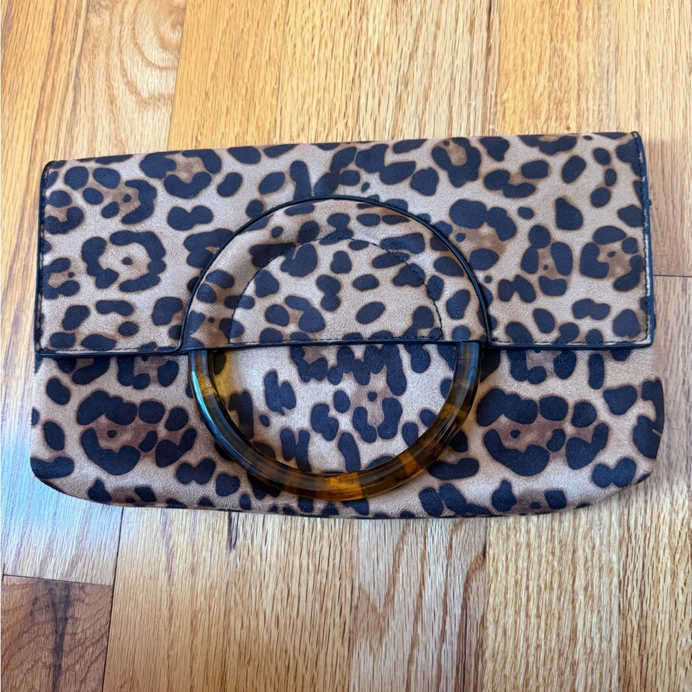 BRAND NEW!!!  Leopard Print Clutch with Ring Handle